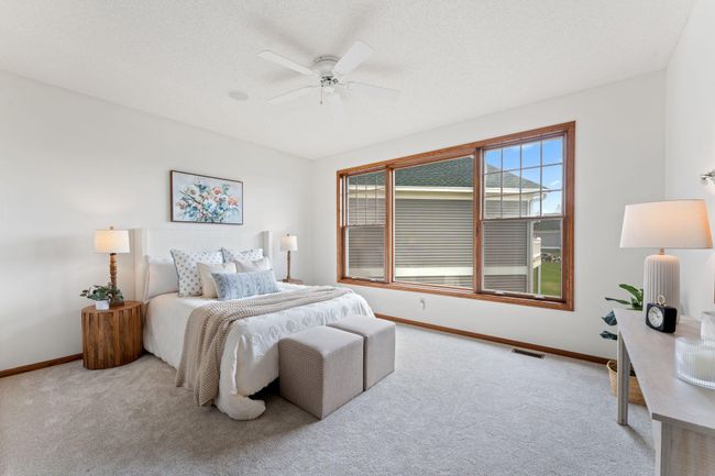 9946 Wellington Ln, Townhouse with 4 bedrooms, 3 bathrooms and null parking in Woodbury MN | Image 26