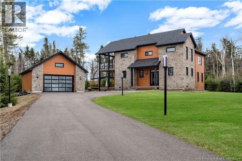 96 Thorncastle St, Lutes Mountain, NB, E1G0P9 | Card Image