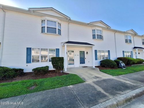 kkk5-3995 Sterling Pointe Dr, Winterville, NC, 28590-9241 | Card Image