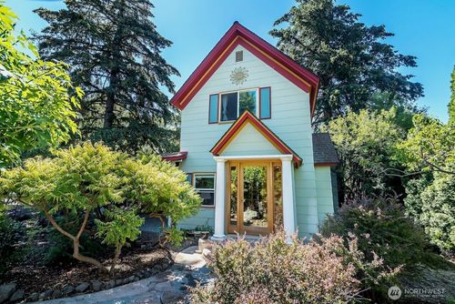 814 E 5th Avenue, Ellensburg, WA, 98926 | Card Image