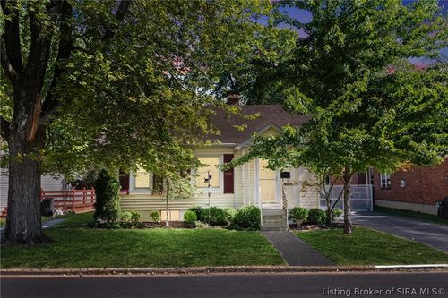 1012 N Randolph Ave, Clarksville, IN, 47129-1840 | Card Image
