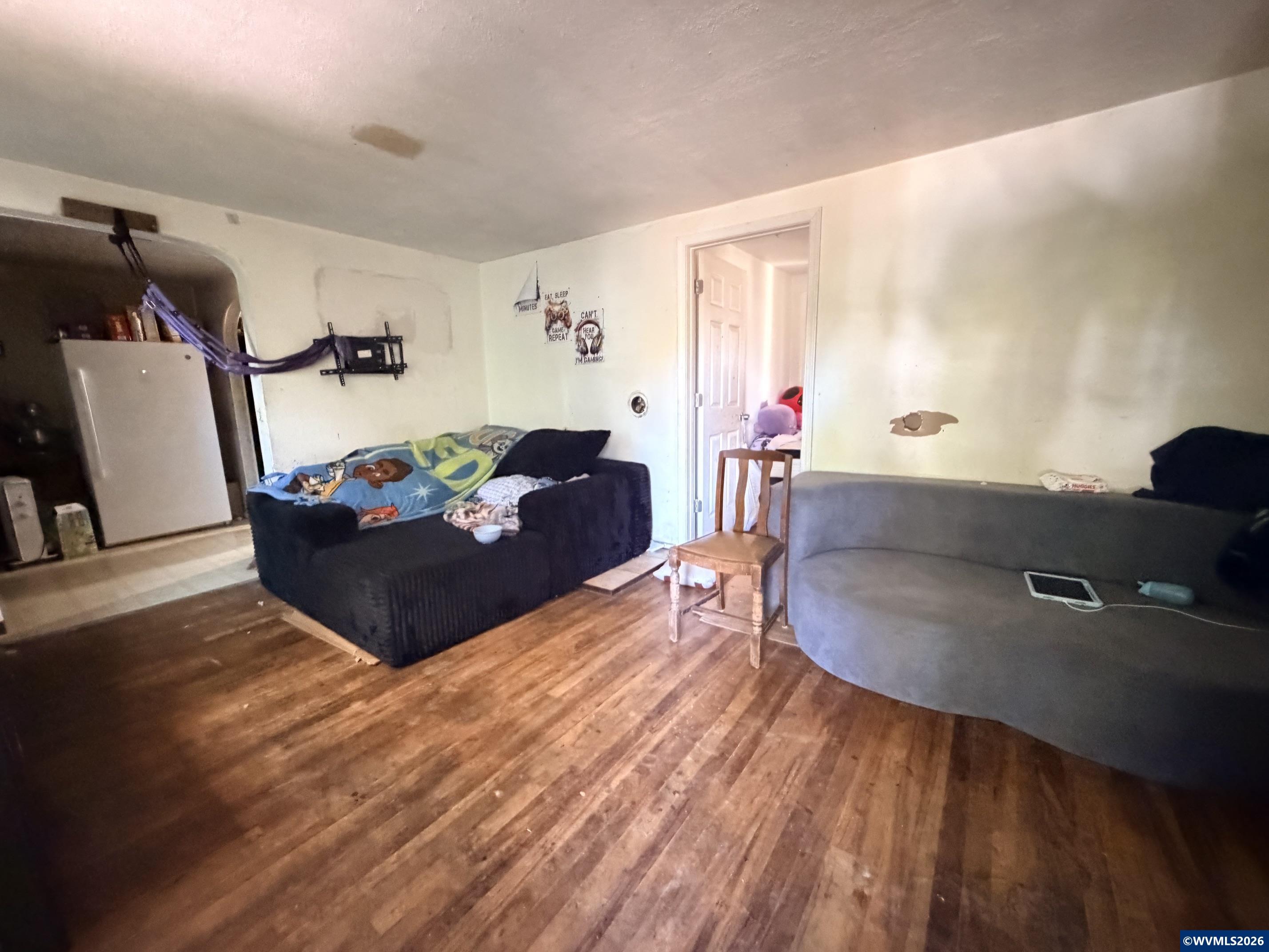 Residential in Sweet Home 4
