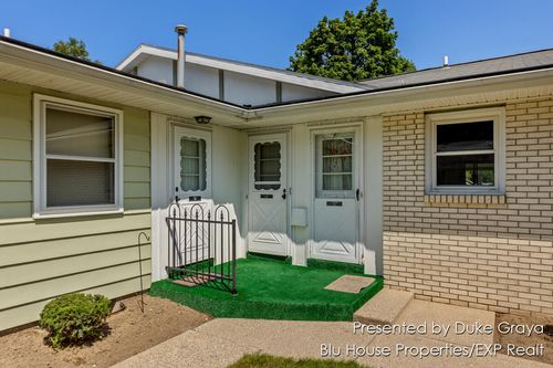 5166 Southglow Ct Se, Grand Rapids, MI, 49508-4716 | Card Image