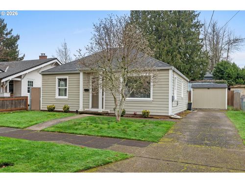 8837 Se Alder St, Portland, OR, 97216 | Card Image