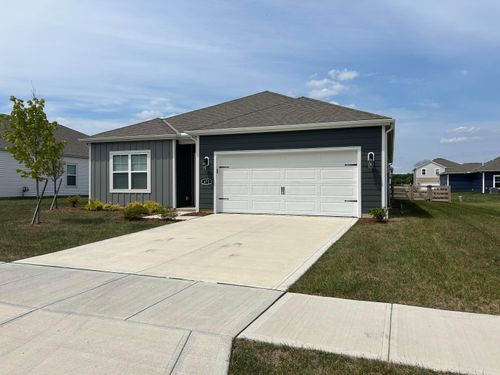 472 Park Vista Dr, Delaware, OH, 43015-4449 | Card Image