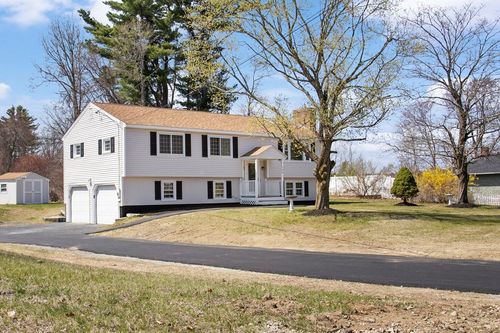 765 S Mammoth Rd, Manchester, NH, 03109-5012 | Card Image