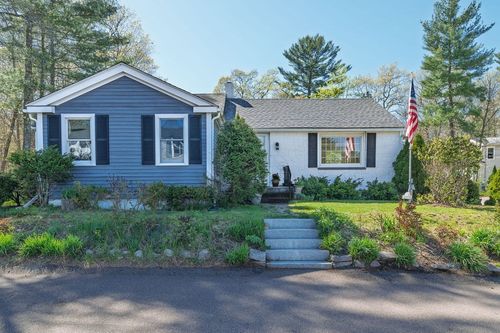 11 Duncan Dr, Norwell, MA, 02061-2020 | Card Image