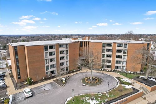 106-900 Washington Rd, Mt. Lebanon, PA, 15228-2031 | Card Image