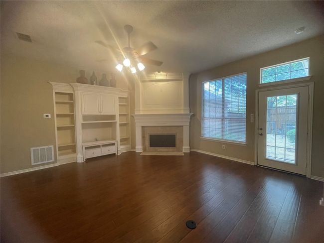 9506 Windy Hollow Dr, House other with 4 bedrooms, 3 bathrooms and null parking in Irving TX | Image 10