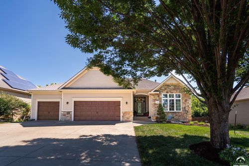 1216 Waverly Dr, Lawrence, KS, 66049-5016 | Card Image