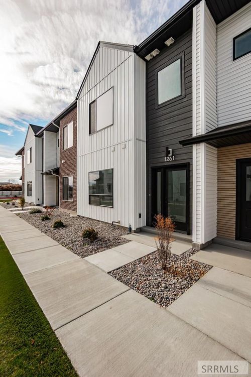 1273 Meadow Edge Ct, Idaho Falls, ID, 83402-1349 | Card Image