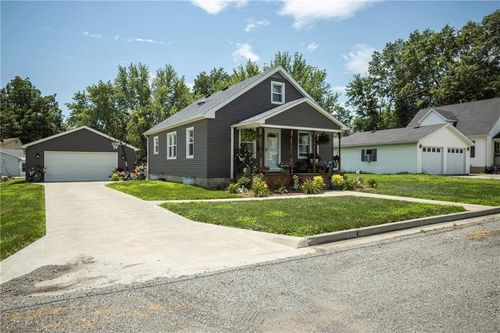 302 S Main St, Alma, MO, 64001-6906 | Card Image