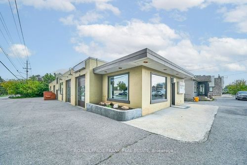 519 Brock St N, Whitby, ON, L1N4J1 | Card Image