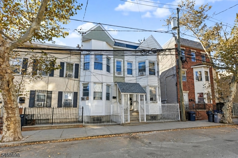 Residential Income in Newark City 2