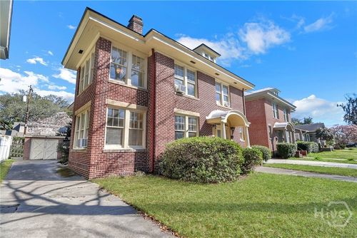 210 E 48th St, savannah, GA, 31405-2224 | Card Image