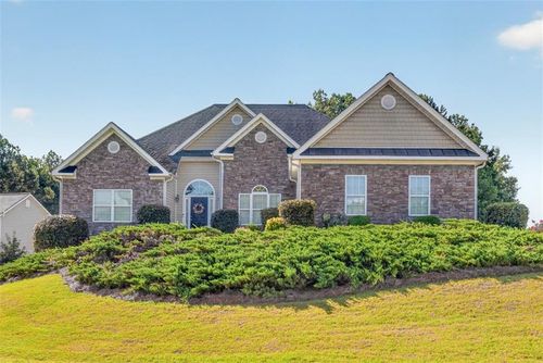 1129 Woodmere Dr, Loganville, GA, 30052-8637 | Card Image