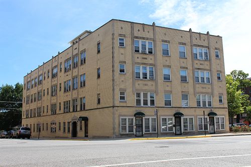 101-7542 Adams St, Forest Park, IL, 60130-1750 | Card Image