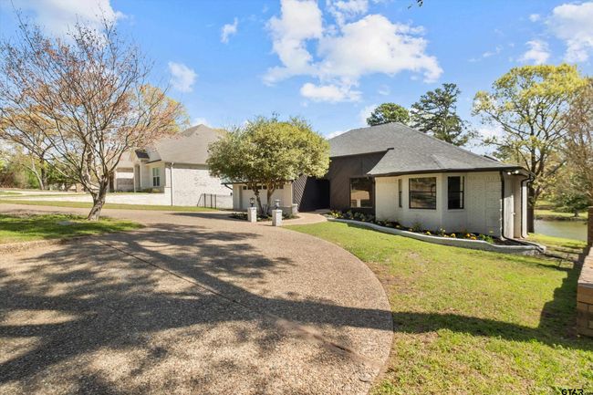 3708 Lake Vista Cir, House other with 4 bedrooms, 3 bathrooms and null parking in Tyler TX | Image 4