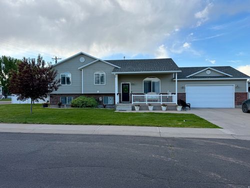 631 600, Roosevelt, UT, 84066-2417 | Card Image