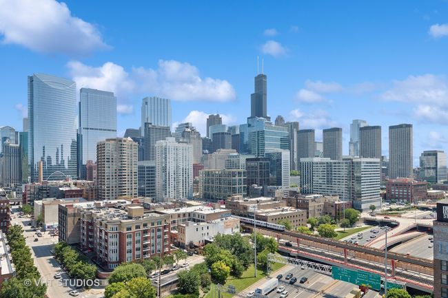 APT-1401 - 740 W Fulton St, Condo with 3 bedrooms, 3 bathrooms and 2 parking in CHICAGO IL | Image 14