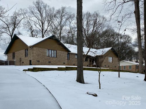 114 Old Mine Rd, Mount Holly, NC, 28120-1761 | Card Image