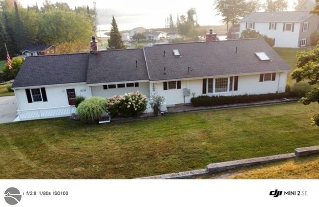 1800 Ridge Rd, House other with 4 bedrooms, 2 bathrooms and null parking in Hale MI | Image 4