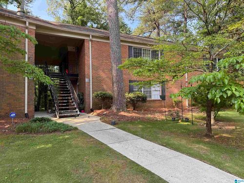 2082-2082 Montreat Cir, VESTAVIA HILLS, AL, 35216-3902 | Card Image