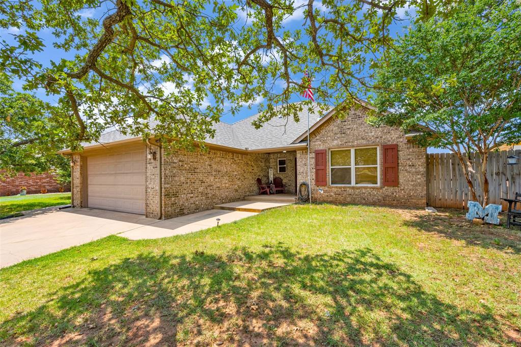 Crownoaks Dr, Duncan, OK 73533
