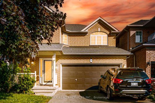 21 Queen Mary Dr, Brampton, ON, L7A1X7 | Card Image