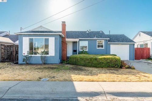 15079 Costela St, San Leandro, CA, 94579-1524 | Card Image