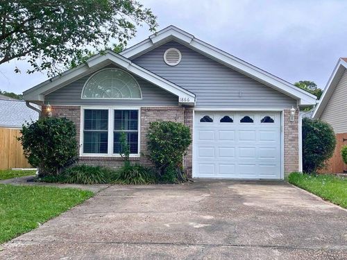 1866 Heartland Dr, Fort Walton Beach, FL, 32547-1020 | Card Image