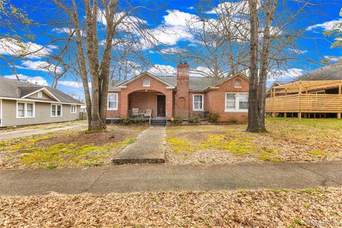 807 W Tallassee St, Wetumpka, AL, 36092-1740 | Card Image