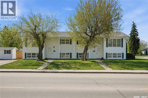 1901 William Ave, Saskatoon, SK, S7J1A1 | Card Image