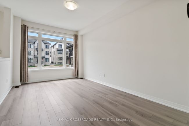 2731 Peter Matthews Dr, House attached with 3 bedrooms, 3 bathrooms and 2 parking in Pickering ON | Image 5