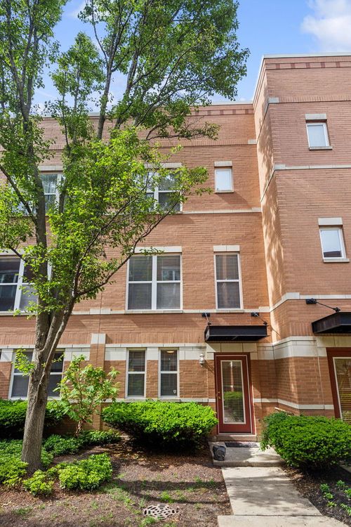 h-521 Chicago Ave, Evanston, IL, 60202-2904 | Card Image