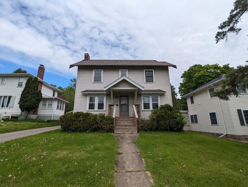 215 W Arrowhead Road, Duluth, MN, 55803 | Card Image