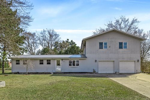 320 Gordon St, BLACK RIVER FALLS, WI, 54615-9311 | Card Image