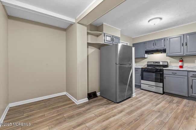 56 Wert Ave, House other with 2 bedrooms, 2 bathrooms and null parking in Hamilton NJ | Image 12