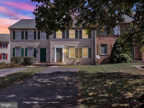 28 Cranfield Ct, ELIZABETHTOWN, PA, 17022-1769 | Card Image