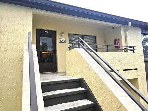 6204-13608 S Village Dr, TAMPA, FL, 33618-8303 | Card Image