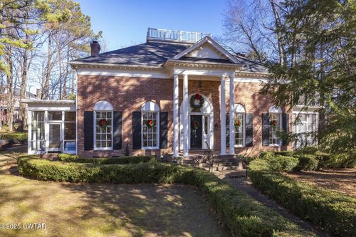 10 Natchez Pl, Jackson, TN, 38305-3107 | Card Image