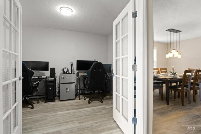 9143 W Alderberry Dr, House other with 5 bedrooms, 3 bathrooms and 2 parking in Boise ID | Image 24