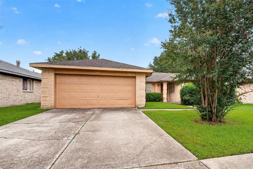3010 Becket St, Pearland, TX, 77584-2383 | Card Image