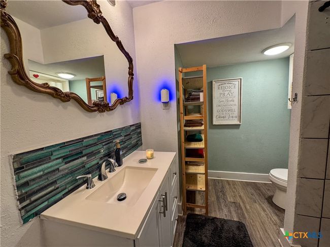 1006 W North St, House other with 2 bedrooms, 1 bathrooms and null parking in Victoria TX | Image 19