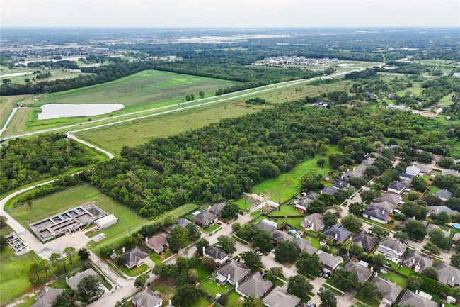 1820 Hillhouse Rd, Home with 0 bedrooms, 0 bathrooms and null parking in Pearland TX | Image 4