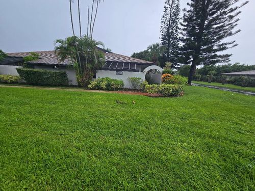 b-5700 Queen Palm Ct, Delray Beach, FL, 33484-2002 | Card Image