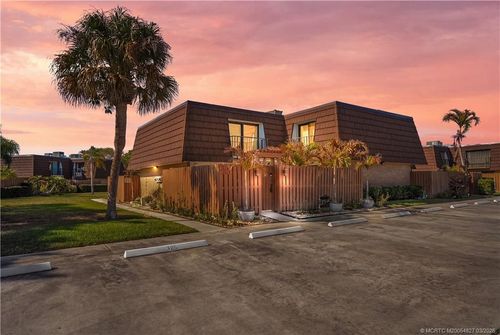 928-6162 Se Riverboat Dr, Stuart, FL, 34997-1527 | Card Image