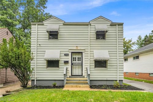 19509 Libby Rd, Maple Heights, OH, 44137-2353 | Card Image