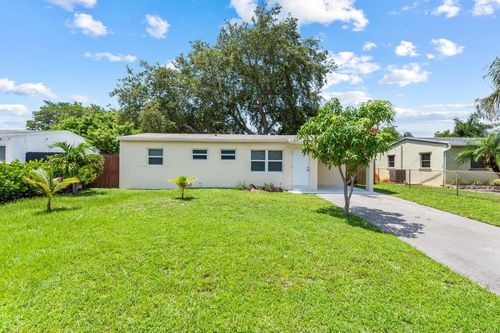 360 Ne 59th Ct, Oakland Park, FL, 33334-1851 | Card Image