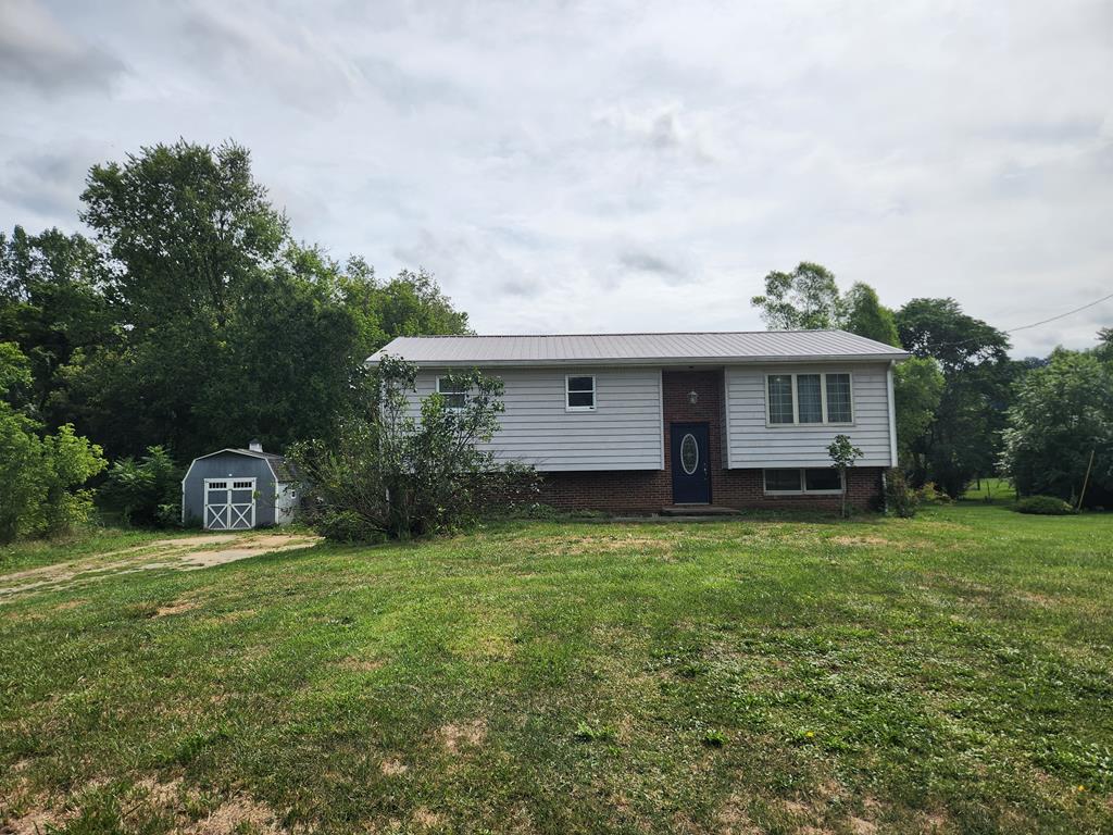 Bethany Pike, Wellsburg, WV 26070